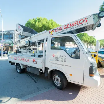 Alquiler de elevadores para fachadas